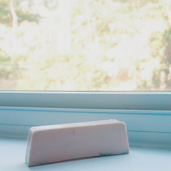 Pumpkin Caramel Vegan Candle & Soap Gift Bundle - Picture 5 of 7